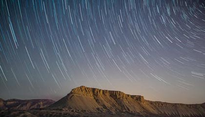 爱游戏入口-国足热身赛小胜日本队，国足热身赛大胜