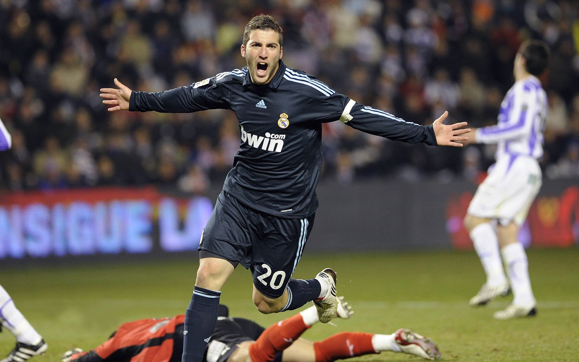 爱游戏APP-中国超级联赛中锋榜揭晓，谁才是绿茵射手王？，中国俱乐部超级联赛